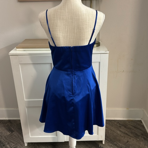 Windsor NWOT Gorgeous Royal Blue Evening Mini Party Dress - Picture 7 of 17